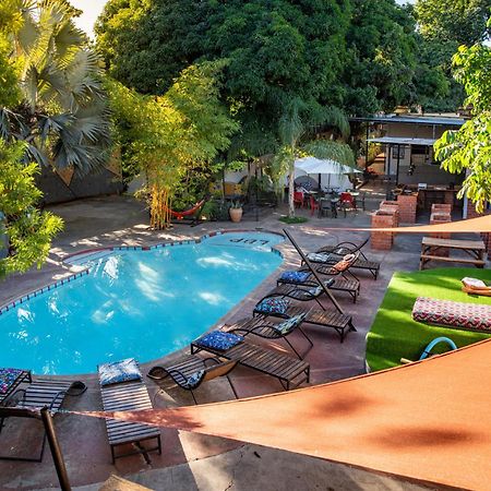 Victoria Falls Backpackers Zambia 利文斯顿 外观 照片