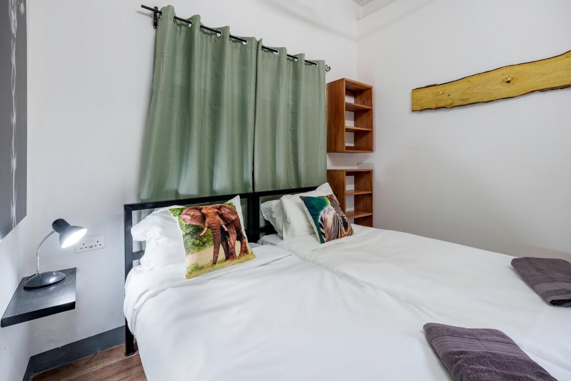 Victoria Falls Backpackers Zambia 利文斯顿 外观 照片